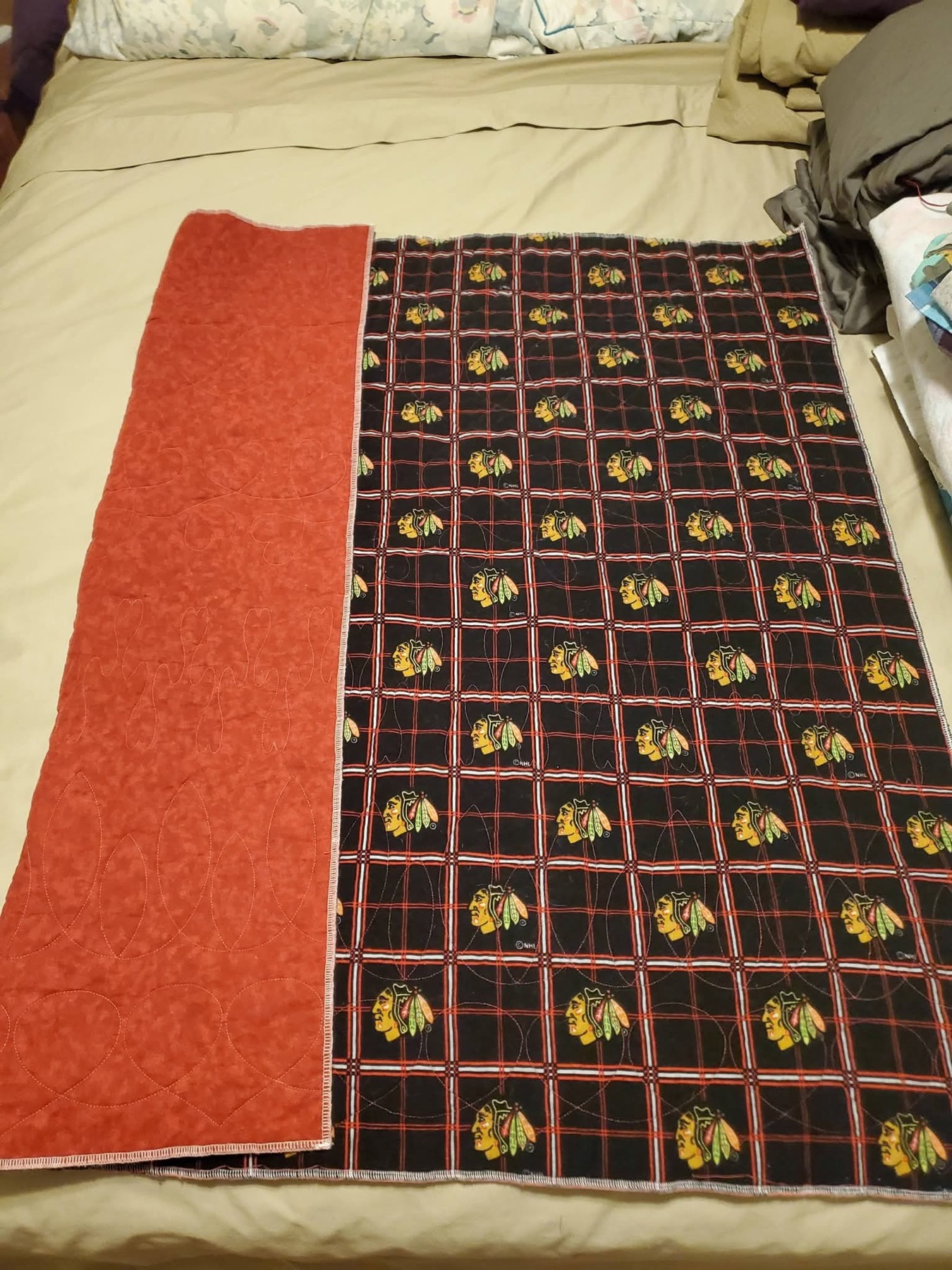 Alaska cabin and wildlife themed quilt
